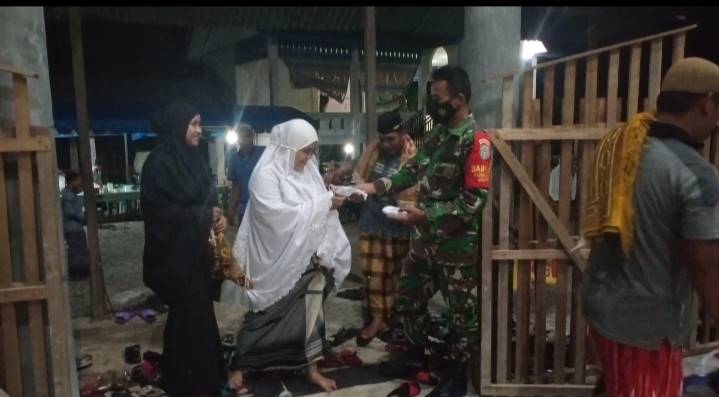 Serbuan Masker Anggota Posramil 05/PC Ditempat Ibadah