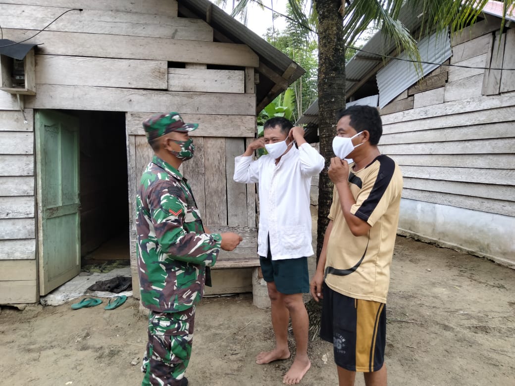 Babinsa ajak warga agar selalu menerapkan Protokol kesehatan