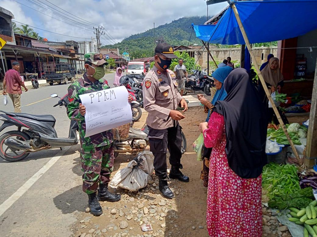 Tidak Mengenal Lelah, TNI/Polri Terus Sosialisai Kepada Warga Terkait Kedisiplinan Menerapkan 3 M