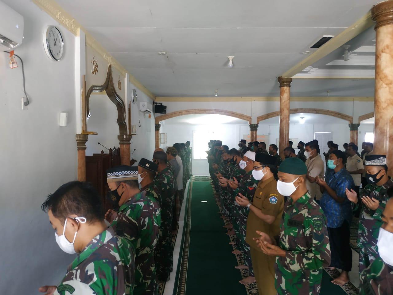 Do’akan KRU KRI Naggala 402, Prajurit Kodim Gelar Shalat Ghaib dan Do’a Bersama