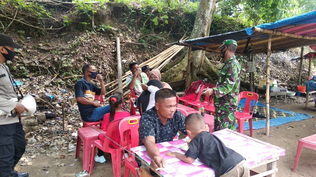 Babinsa Kodim Abdya Giatkan PPKM Skala Mikro, Ini Apresiasi Kades