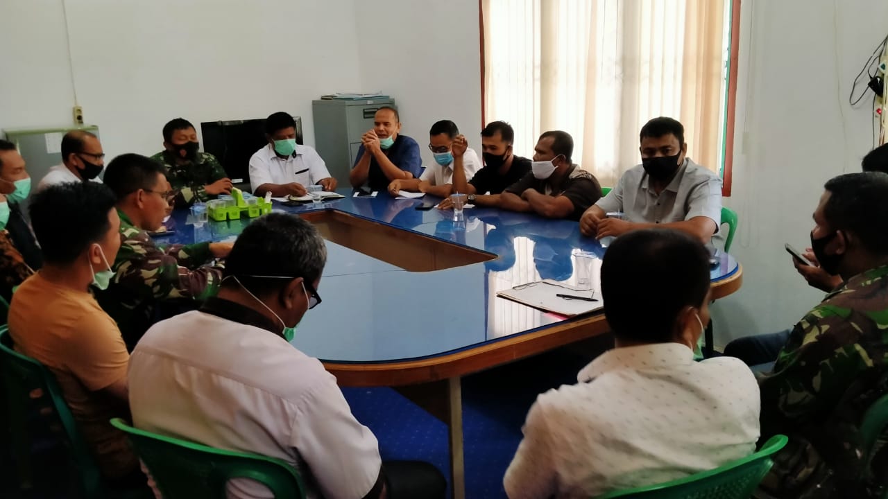 Dandim Pimpin Rapat Terbatas Terkait Keluhan Lalat Di kecamatan Kuala Bate