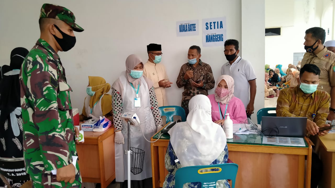 Penyuntikan Vaksinasi Terus Dilakukan, Personil Kodim 0110/ Abdya Ambil Andil