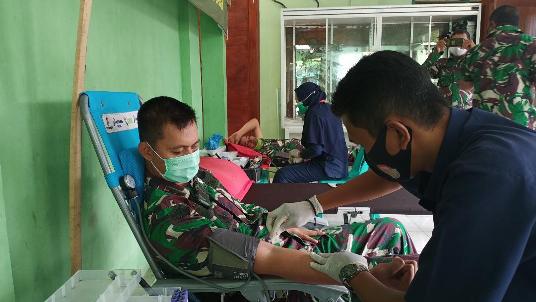 Dimasa Pandemi Covid 19 Dandim 0103/Aceh Utara Laksanakan Donor Darah.