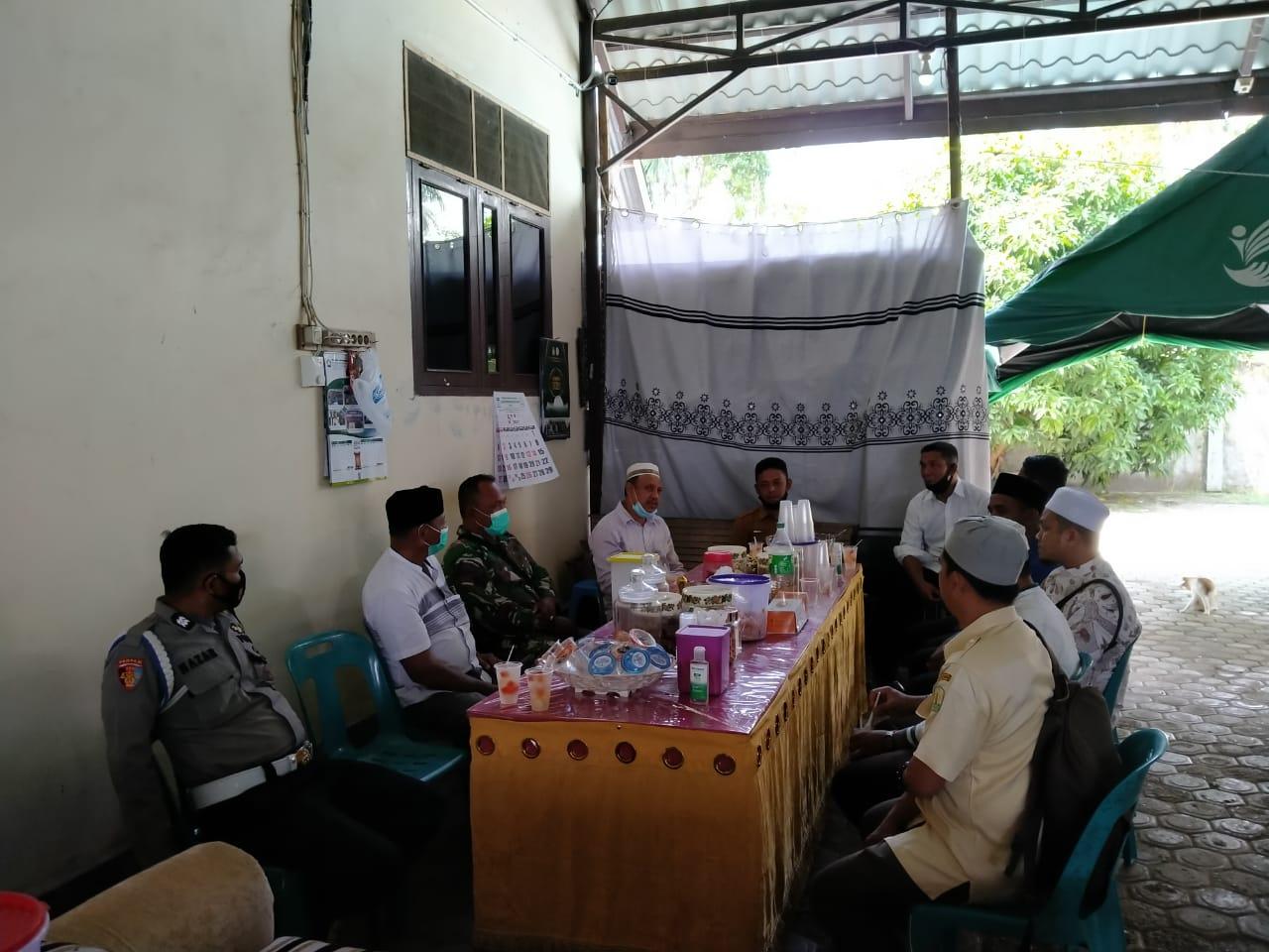 Babinsa Koramil 07/ Baitussalam Melaksanakan Giat  Halal Bihalal