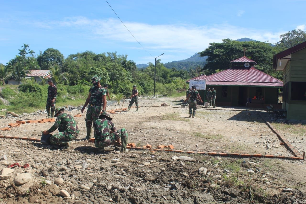 Kapendam IM: Pengecoran Lining Gorong-gorong TMMD Kodim 0109/Aceh Singkil Hampir Rampung
