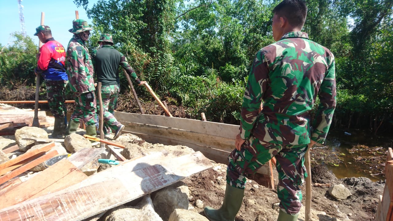 Pembangunan Talud Satgas TMMD Reguler Ke-111 Kodim 0109/Aceh Singkil Capai 82%