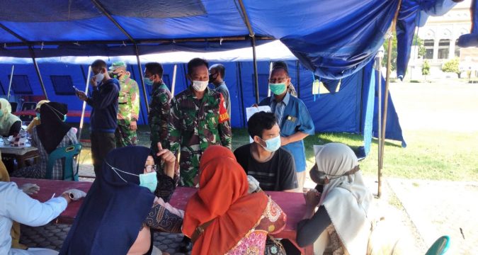 Ratusan Warga Antusias Ikuti Serbuan Vaksin Covid 19 Kodim 0103/Aceh Utara di Hari Ke-2