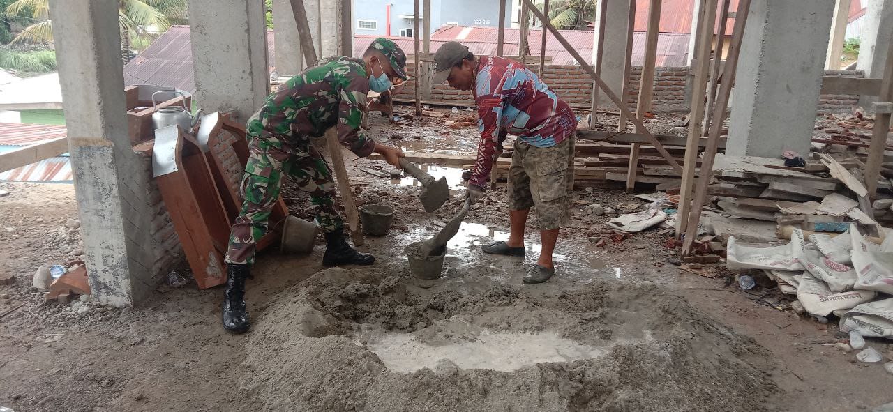Kopda Dedi Bantu Warga Bangun Masjid di Desa Natam Lama