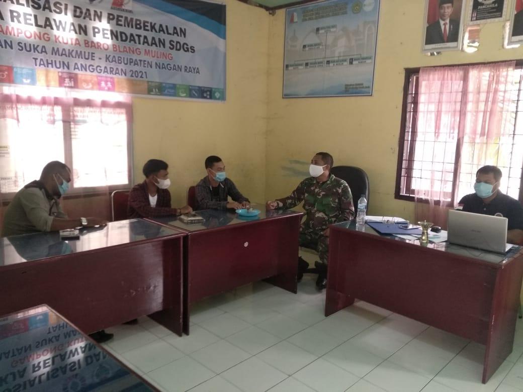 Babinsa Posramil Suka Makmue Laksanakan Sosialisasi Prokes Kepada Aparat Desa