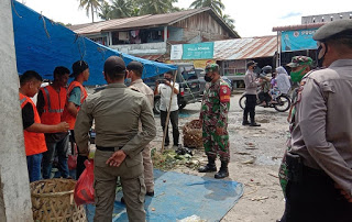 Personel Kodim 0109/Aceh Singki Bersama Tim Gabungan Gelar Operasi Yustisi