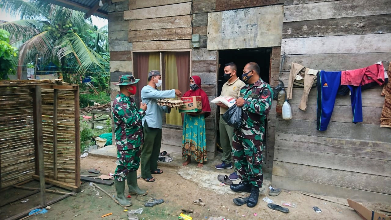 Naik Level Zona Merah di Kota Langsa, Personel Kodim 0104/Atim Terus Blusukan Untuk Mambantu Masyarakat