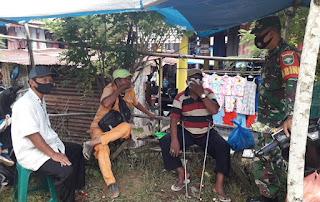 Babinsa Singkohor Jadikan Komsos Sebagai Ajang Sosialisasikan Protokol Kesehatan