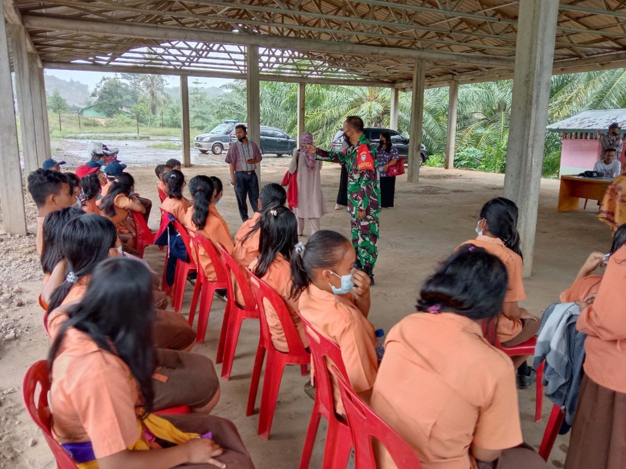 TNI Edukasikan Vaksinasi Tingkat Pelajar SMP