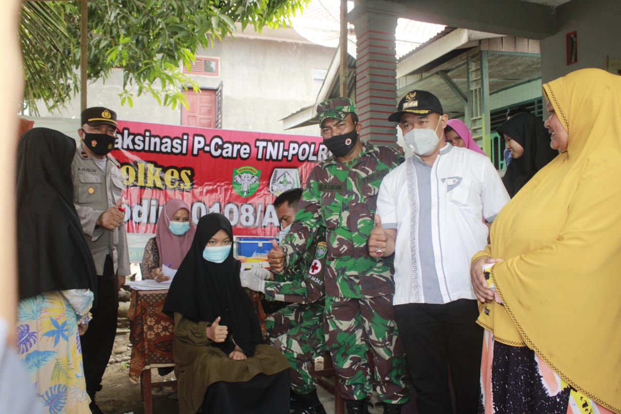 Babinsa Bersama Muspika Pantau Vaksinasi Di Pesantren Istiqomah