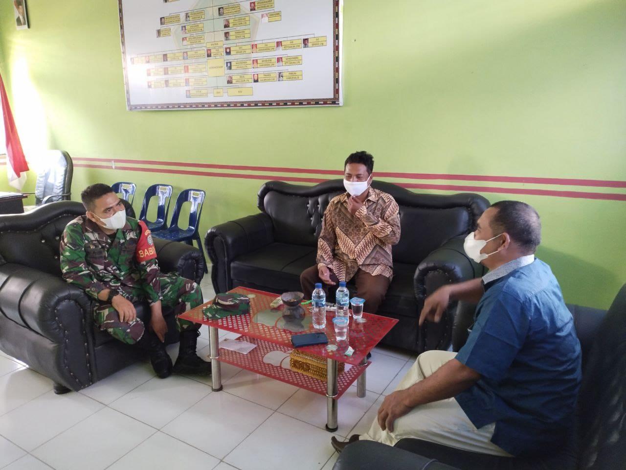 Tingkatkan Pengawasan Babinsa Komsos Dengan  Dewan Guru