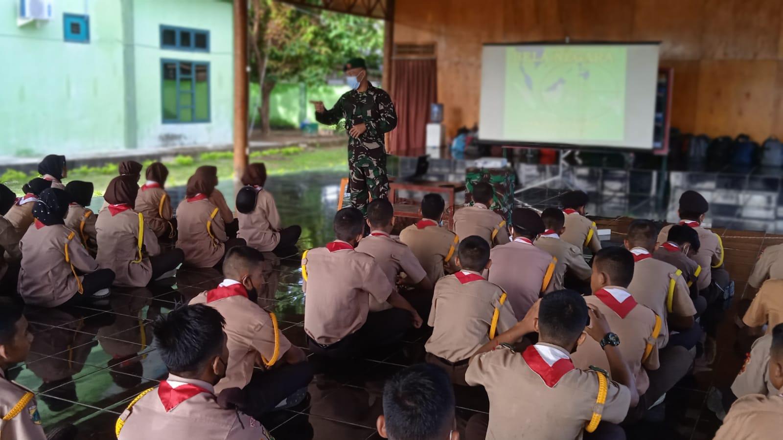 Peserta Perjusami Saka Wira Kartika Kodim Aceh Jaya Terima Materi Wawasan Kebangsaan Dari Babinsa