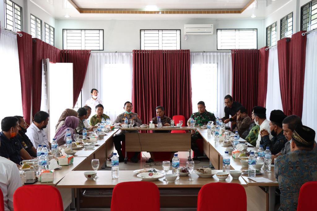 Dandim Abdya Bersama Formkopimda Gelar Rakor Percepatan Vaksinasi