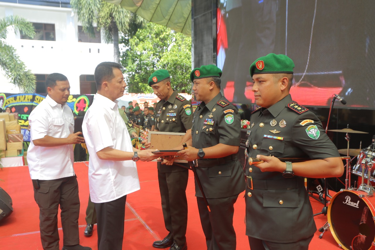 Dandim 0111/Bireuen Terima Piagam Penghargaan Dari Pangdam IM