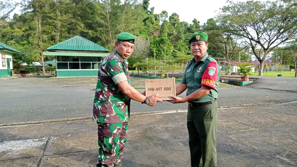 Tingkatkan Imunitas, Babinsa Jajaran Kodim 0115/Simeulue Terima Pembagian Vitamin