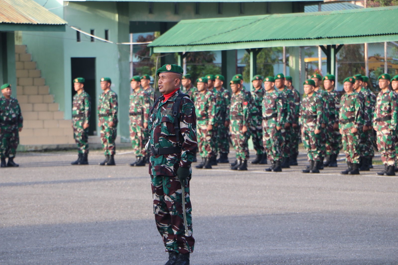 Kodim 0104/Atim Laksanakan Upacara Bendera
