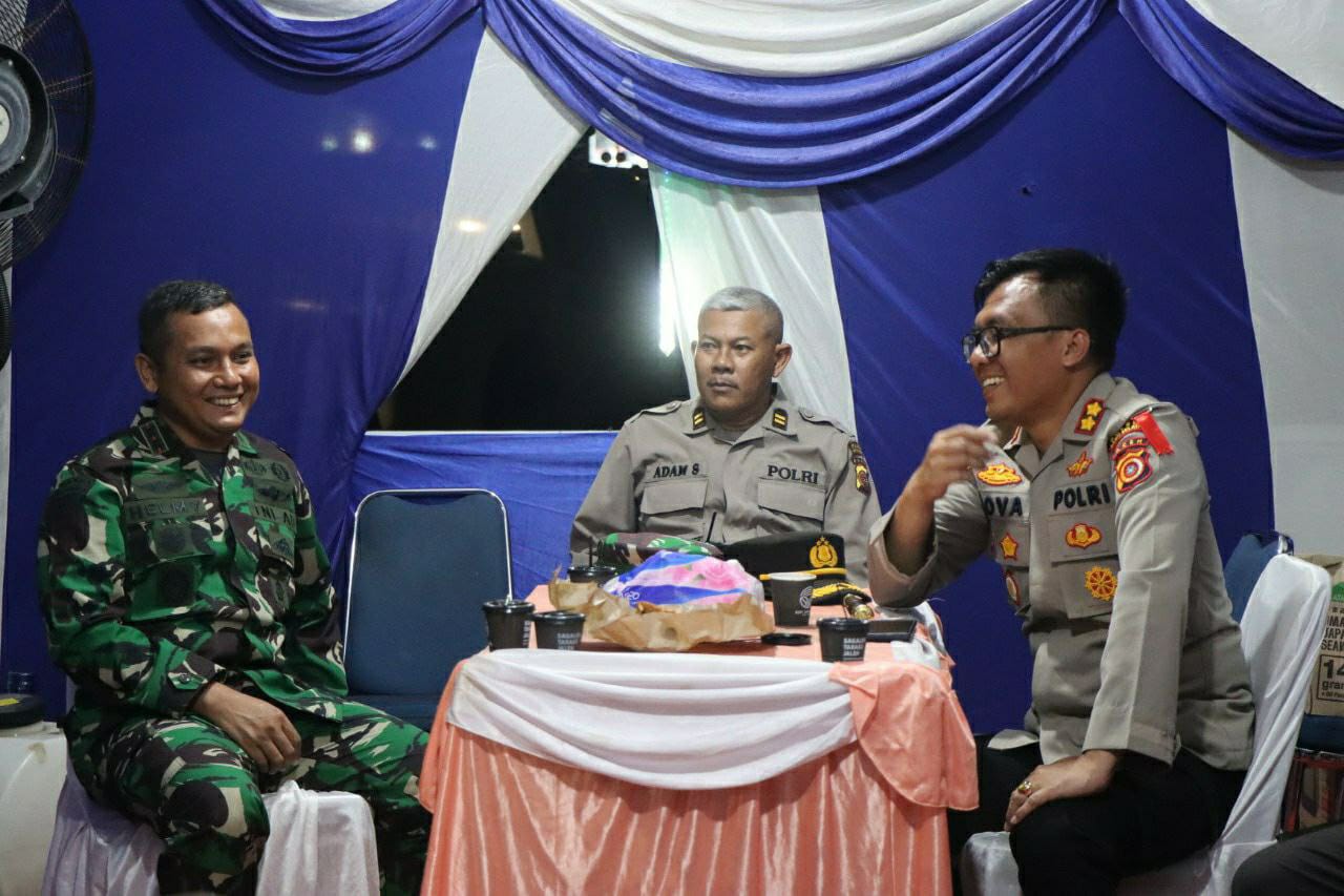 Dandim 0107/Asel dan Kapolres Kunjungi Pos Pelayanan Operasi Lilin Seulawah 2022