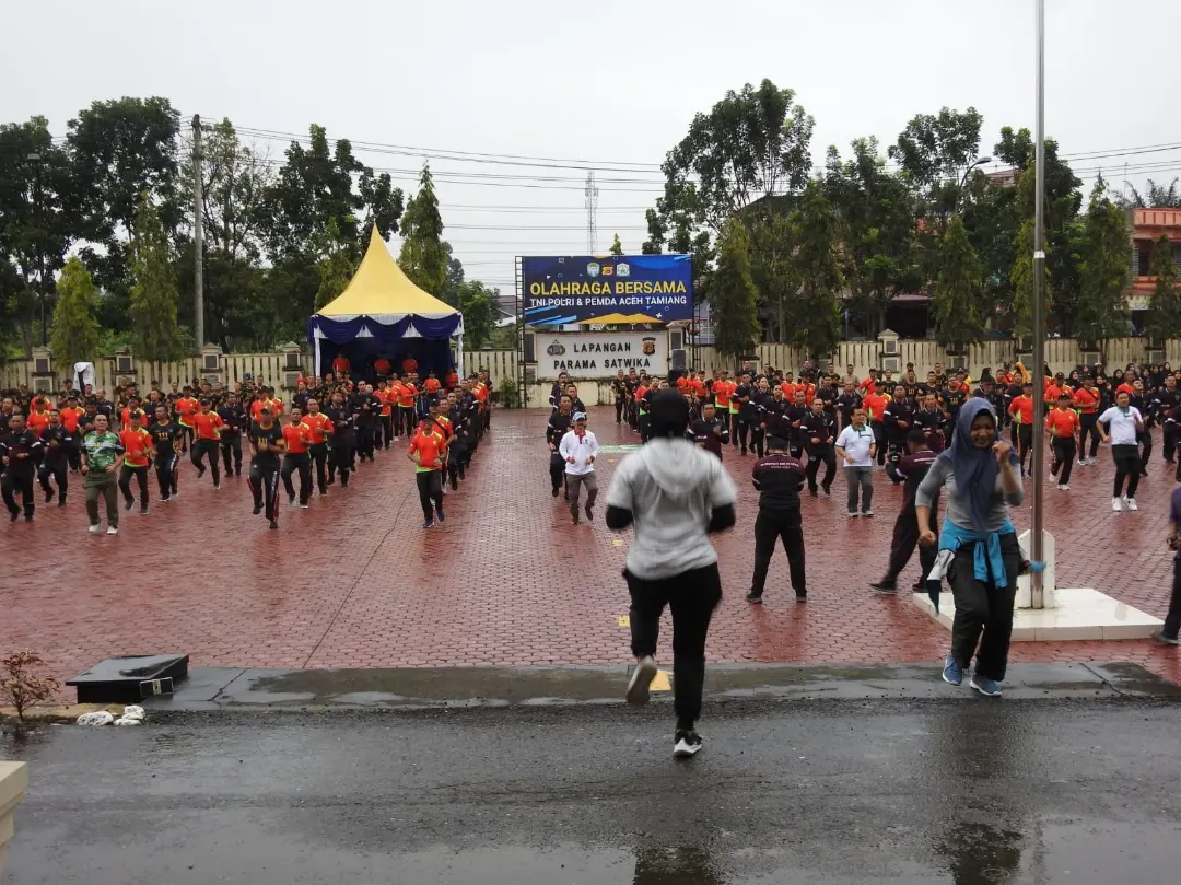 Sebagai Wadah Silaturahmi, Kodim 0117/Aceh Tamiang Bersama Polres Dan Pemda Kabupaten Aceh Tamiang Gelar Olahraga Bersama