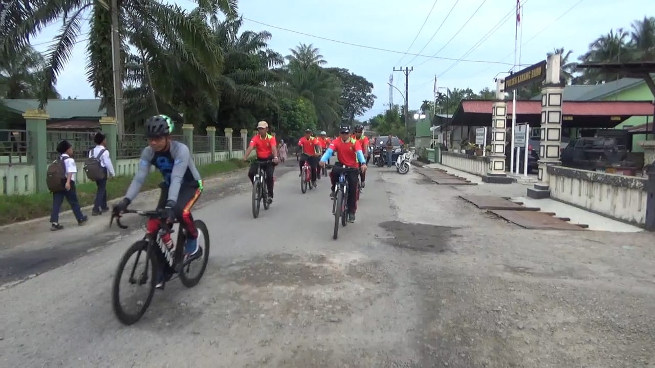 Menjalin Keakraban Dan Menjaga Kebugaran, Dandim 0117/Aceh Tamiang Ajak Prajurit Gowes Bersama