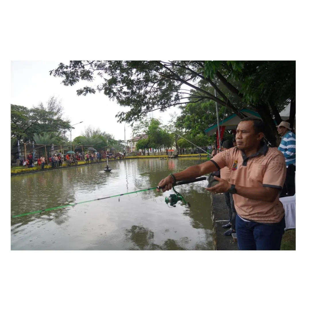 Pangdam IM menghadri kegiatan Lomba Mancing Presisi di Kolam Ikan Mapolda Aceh.
