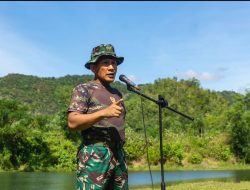 Danrindam Iskandar Muda bersama Perwira Rindam Iskandar Muda taklukkan Bukit Sanggamara