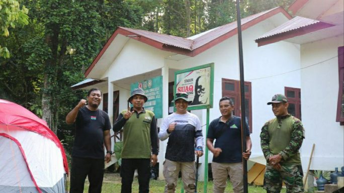 Arungi Sungai Pasi Limbang, Dandim 0107/Asel Kunjungi Stasiun Penelitian Orang Hutan Suaq Belimbing