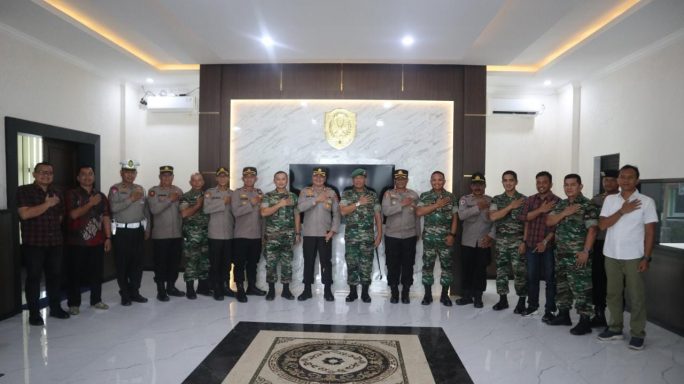 TINGKATKAN SINERGITAS, KAPOLRES ACEH UTARA SILAHTURAHMI KE KOREM 011/LILAWANGSA