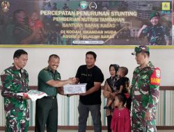 Kasdim 0105/Abar Didampingi Pasi Teritorial Serahkan Paket Nutrisi Tambahan Bantuan Dari KASAD Guna Percepatan Penurunan Stunting