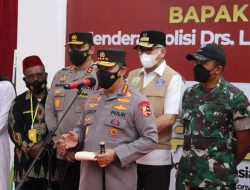 Pangdam IM Dampingi Kapolri Tinjau Vaksinasi di Pidie