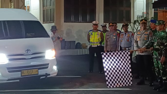 Dandim 0107/Asel Hadiri Pelepasan Kendaraan Balik Mudik Gratis Lebaran 1444 H