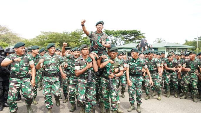 Kunjungan Kerja Pangdam IM dan Ibu Ketua Persit KCK PD IM ke Yonif Raider 112/DJ dan Kodim 0101/KBA