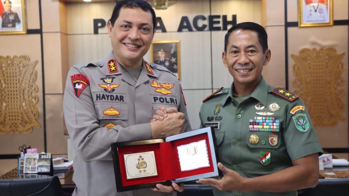 Pangdam IM melaksanakan silaturahmi ke Polda dan Kejati Aceh