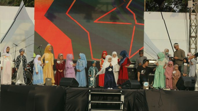 Semarak Ramadhan Kodam IM hari ke lima, lomba Fashion Show Busana Muslim.