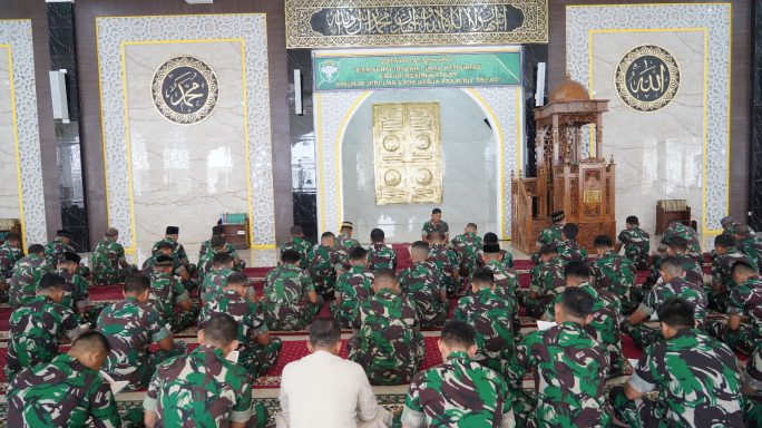 Prajurit dan PNS Kodam IM Gelar Yasinan serta Do’a Bersama di Masjid Babul Mawadah Makodam IM.