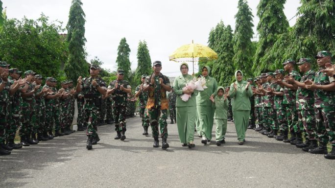 Kunjungan Kerja Pangdam IM dan Ibu Ketua Persit KCK Daerah Iskandar Muda ke Kodim 0111/Bireun.