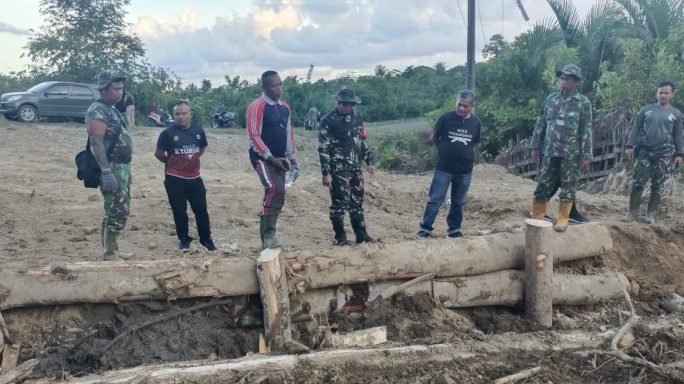 Dansatgas Laksanakan Peninjauan Sasaran Kegiatan TMMD Ke-116 Di Desa Lafakha
