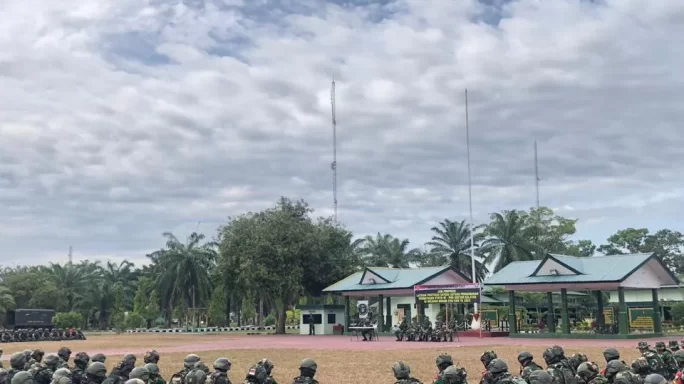 Pembukaan Latihan Persiapan Pratugas Satgas Pamtas Statis RI-PNG Yonif RK 111/Karma Bhakti