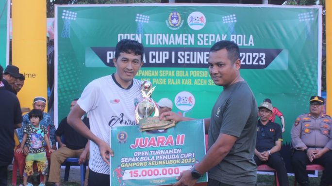 Bupati Tgk Amran Tutup Turnamen Sepak Bola Pemuda Cup I Sineubok Ta 2023