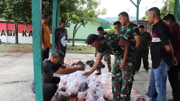 Usai Melaksanakan Sholat Idul Adha 1444 H, Kodim 0106/Ateng Potong Hewan Qurban