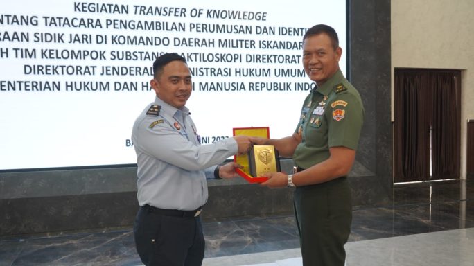 Dirajenad Membuka Sosialisasi Transfer of Knowledge Ilmu Daktiloskopi di Kodam Iskandar Muda.