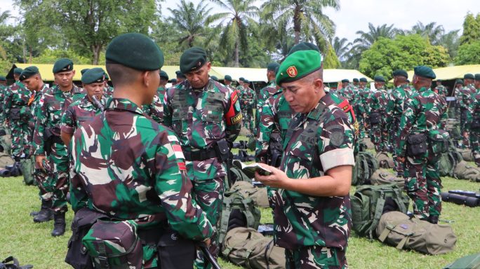 Kasdam IM Cek dan Periksa Kesiapan Ops Satgas Organik Batalyon RK 111/Karma Bhakti