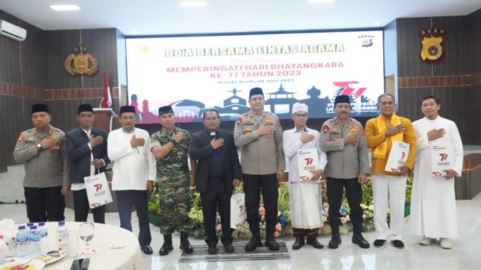 Kasdam IM mewakili Pangdam IM menghadiri Do’a Lintas Agama dan Revitalisasi Situs Budaya/Agama dalam Rangka memperingati HUT Ke – 77 hari Bhayangkara