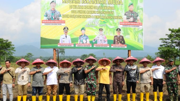 Kodim 0117/Aceh Tamiang Penanaman Jagung Perdana Serentak Program IM Jagong Iskandar Muda
