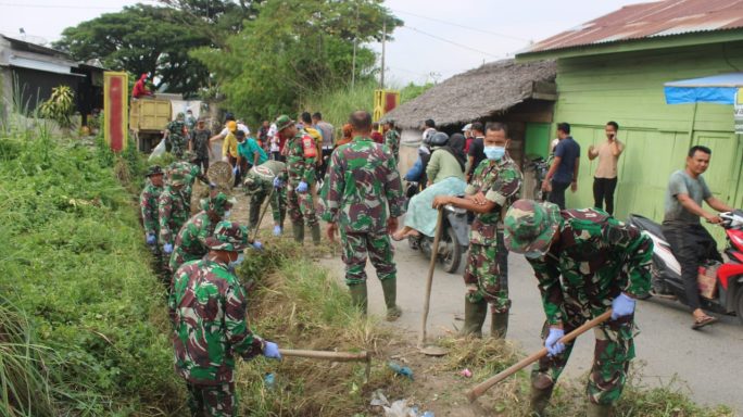 Personil Kodim 0108/Agara Laksanakan Gotroy Masal Sambut HUT Ke – 49 Kabupaten Aceh Tenggara