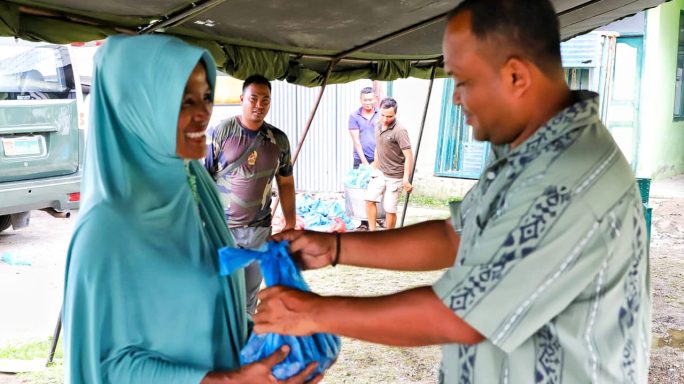 Dandim 0102/Pidie Bagikan 250 Paket Daging Kurban Kepada Masyarakat